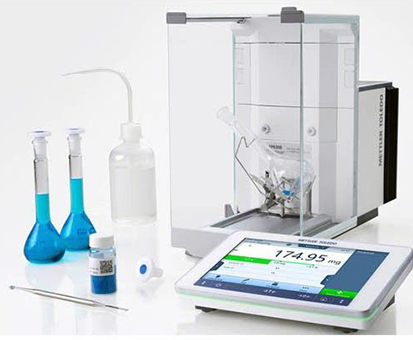 Analytical equipment includes: